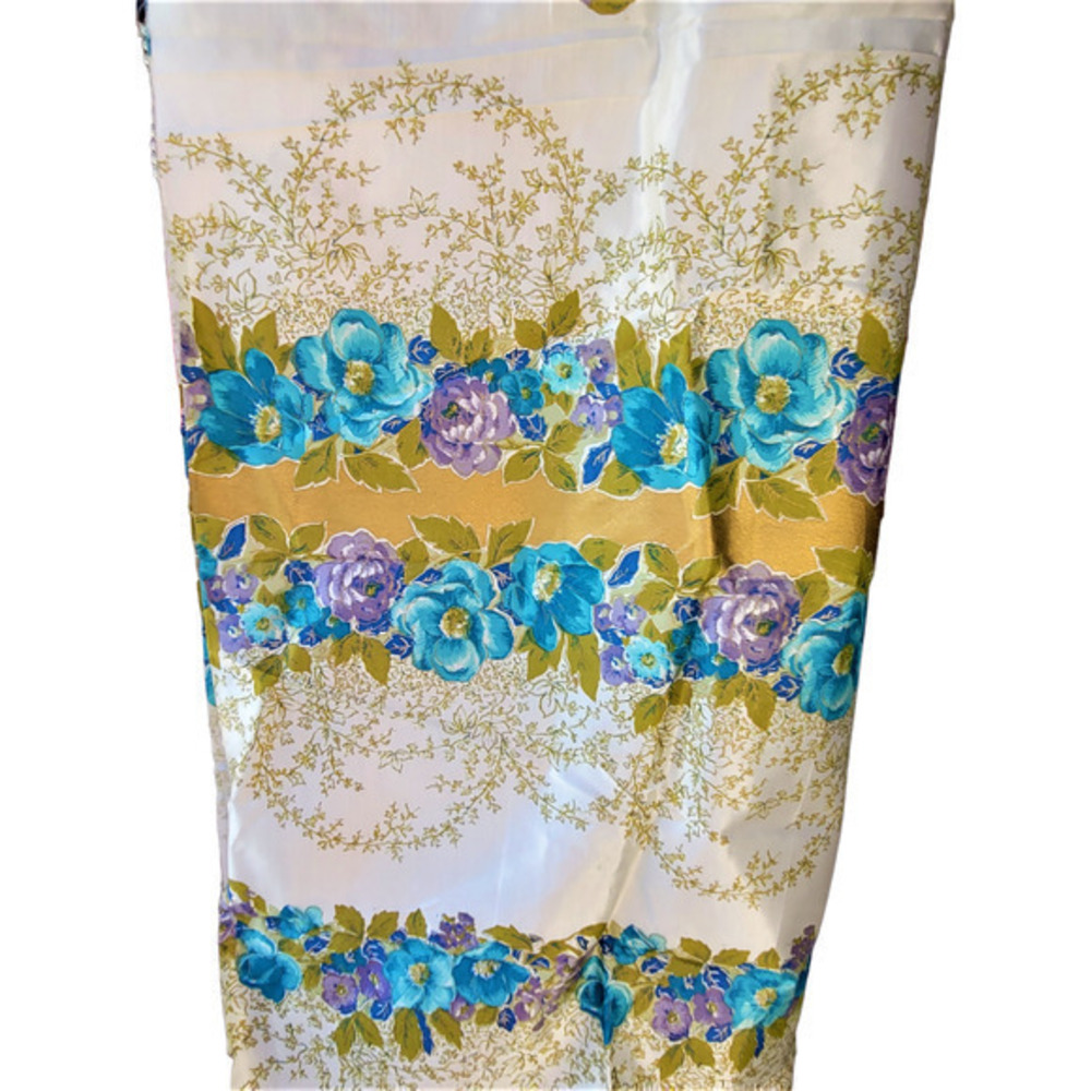 Vintage 70s‎ Blue Purple Gold Shiny White Floral Garland Fabric Material Sewing